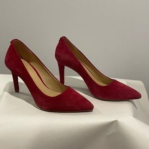 NWOT Michael Kors Size 7 Red Suede Pump